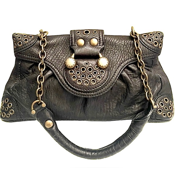 Classic Shoulder Black Bag. - Picture 1 of 4